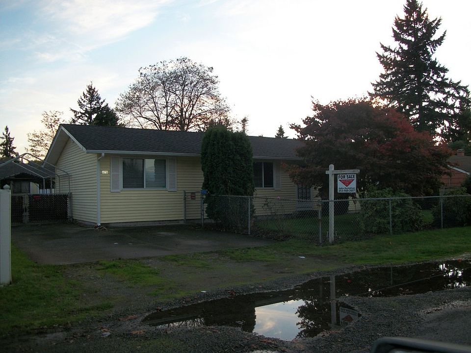 1st image of 870 Violet Meadow St S