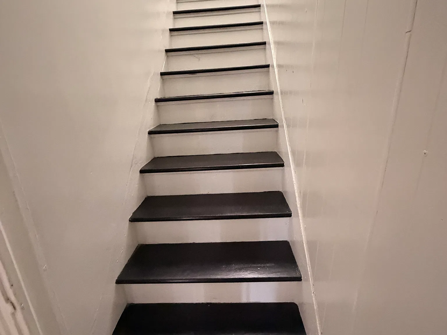 5 bed, $1,800 — Photo 4