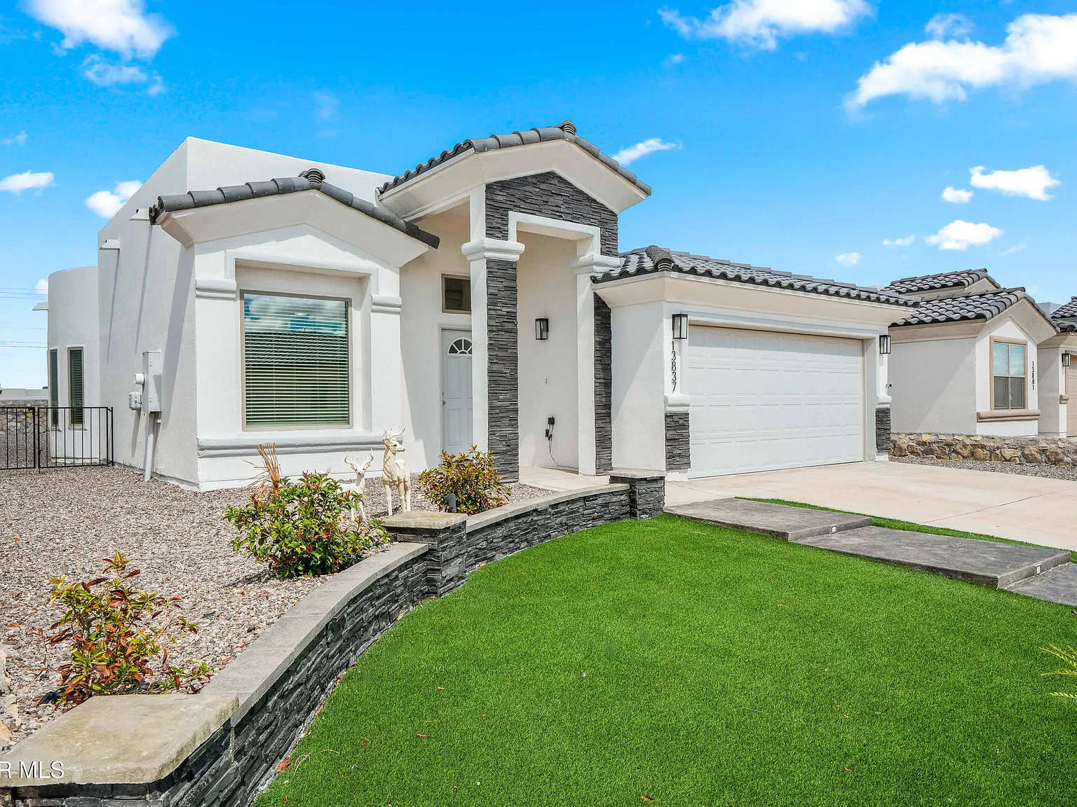 4 bed, 2.0 bath, 1561 sqft, $1,995 — Photo 3