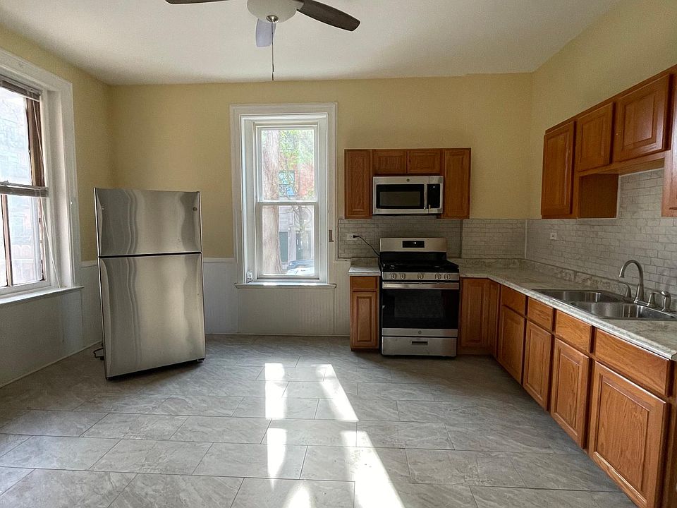 1st image of 1759 W Huron St APT 1
