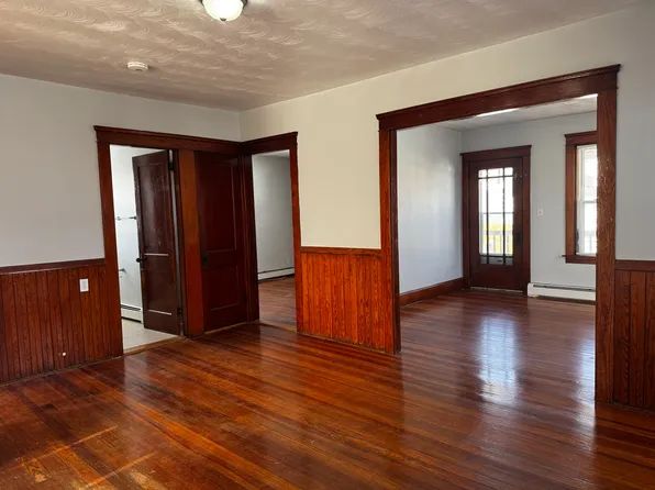 286 Shawmut Ave Floor 3, Central Falls, RI 02863