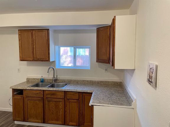 5th image of 3002 E Florida Ave