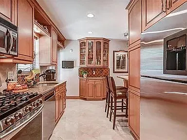 630 Langton Dr — Photo 10
