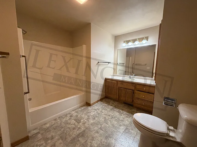 827 Foote St — Photo 5