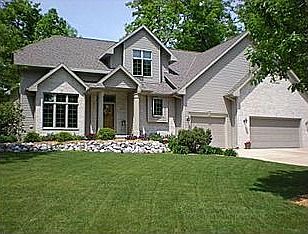 1st image of 2475 Wood Oaks Cir