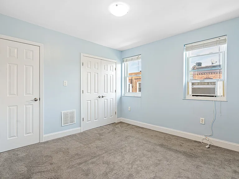 2420 S Percy St — Photo 18