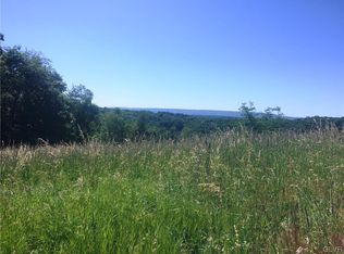 15 Robert Henry Cir, Lehighton, PA 18235