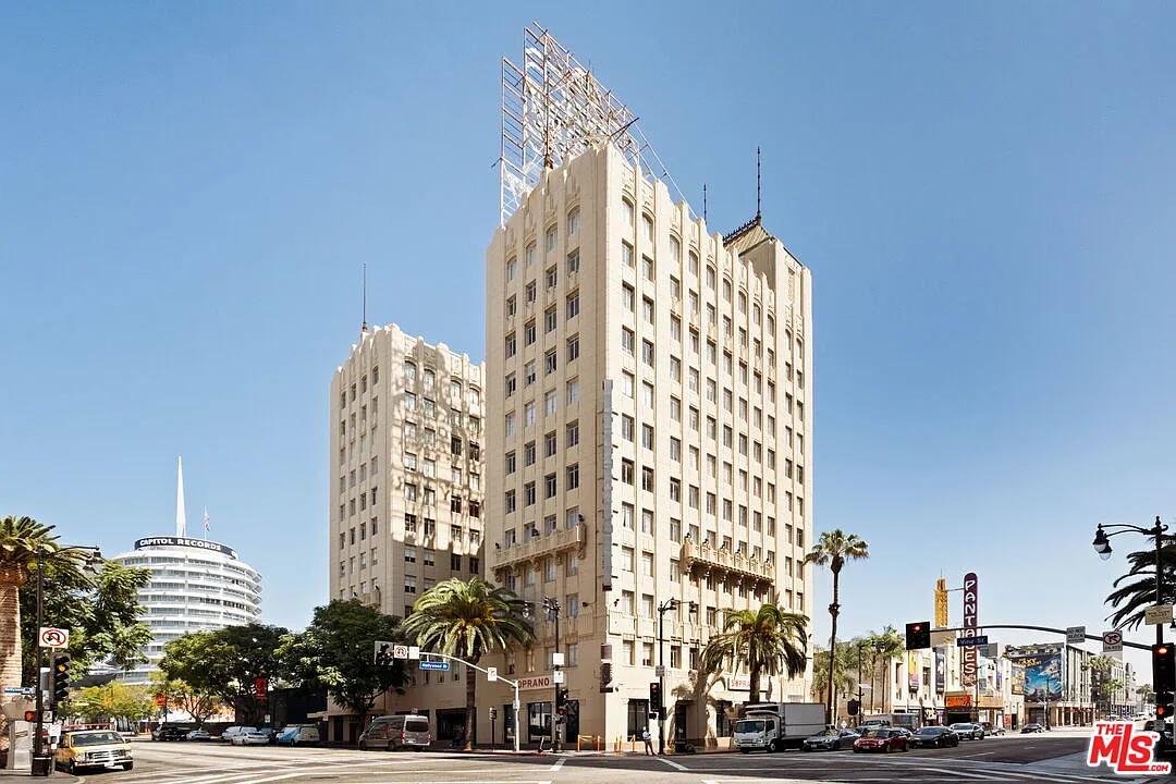 Building Photo - 6253 Hollywood Blvd #702