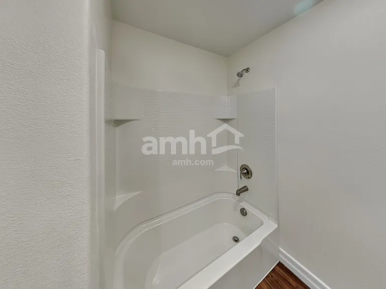 6106 Haleh Ave — Photo 16