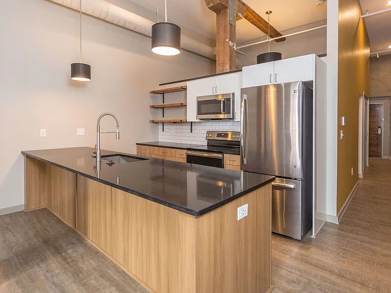 Hercules Apartments — Photo 15