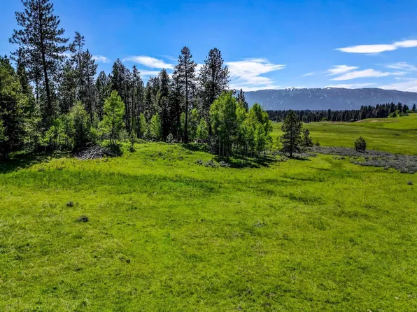 12 Hideout Ct, Donnelly, ID 83615