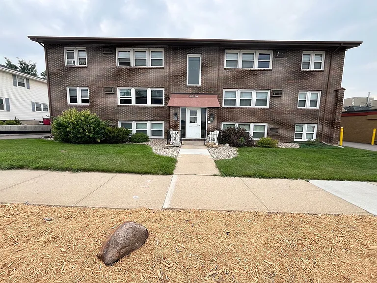 3304 S Kiwanis Ave — Photo 1