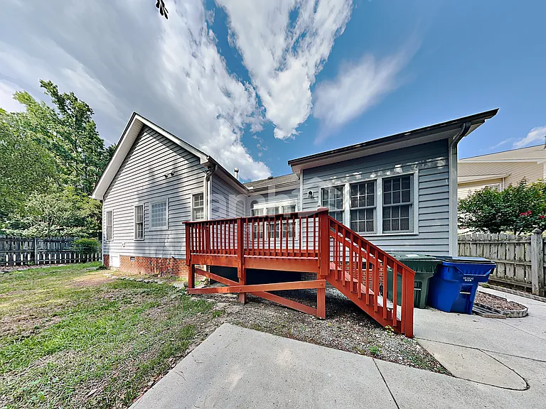 5702 Myakka Ct — Photo 20