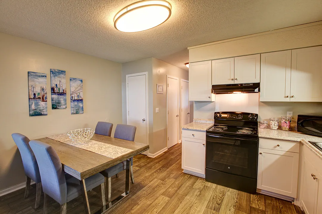 KRC Northlake Townhomes — Photo 3