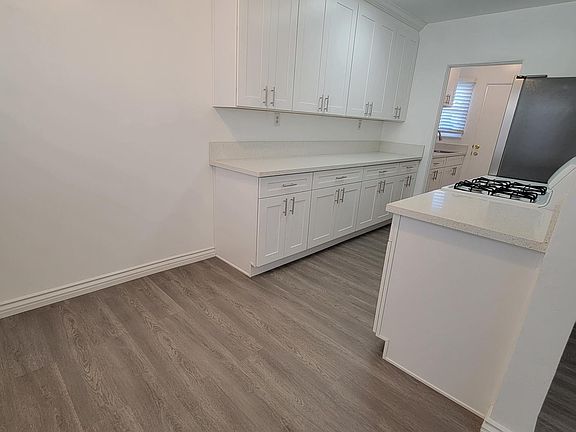 4th image of 3457 1/2 Overland Ave #3457-1/2