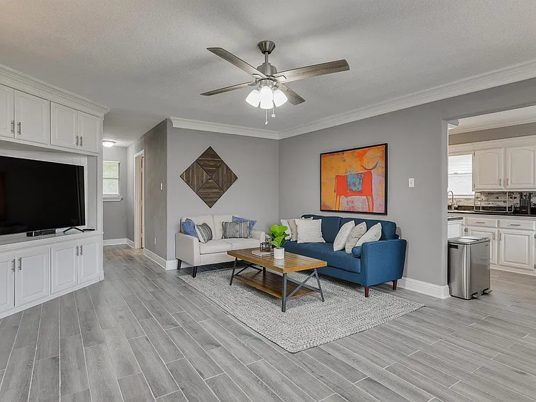 11259 Drummond Dr — Photo 9