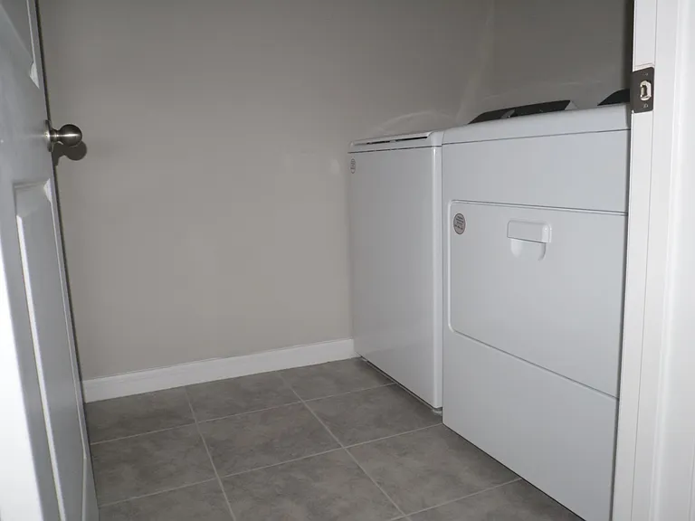 7627 Momentum Pkwy — Photo 22
