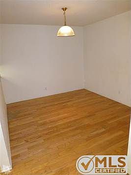 4th image of 29627 Canwood St