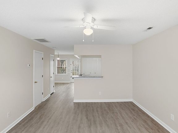4th image of 2100 Lanier Ave APT C