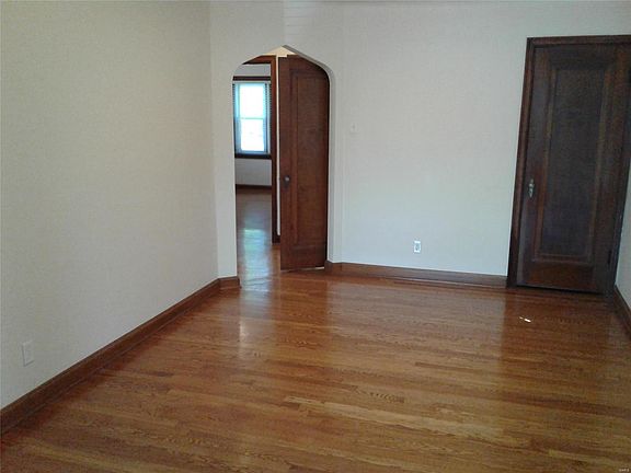 5th image of 6937 Hillsland Ave