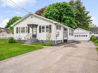 154 New Boston Rd, Dracut, MA 01826