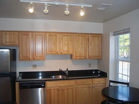 4th image of 14141 Yorkshire Woods Dr #14141