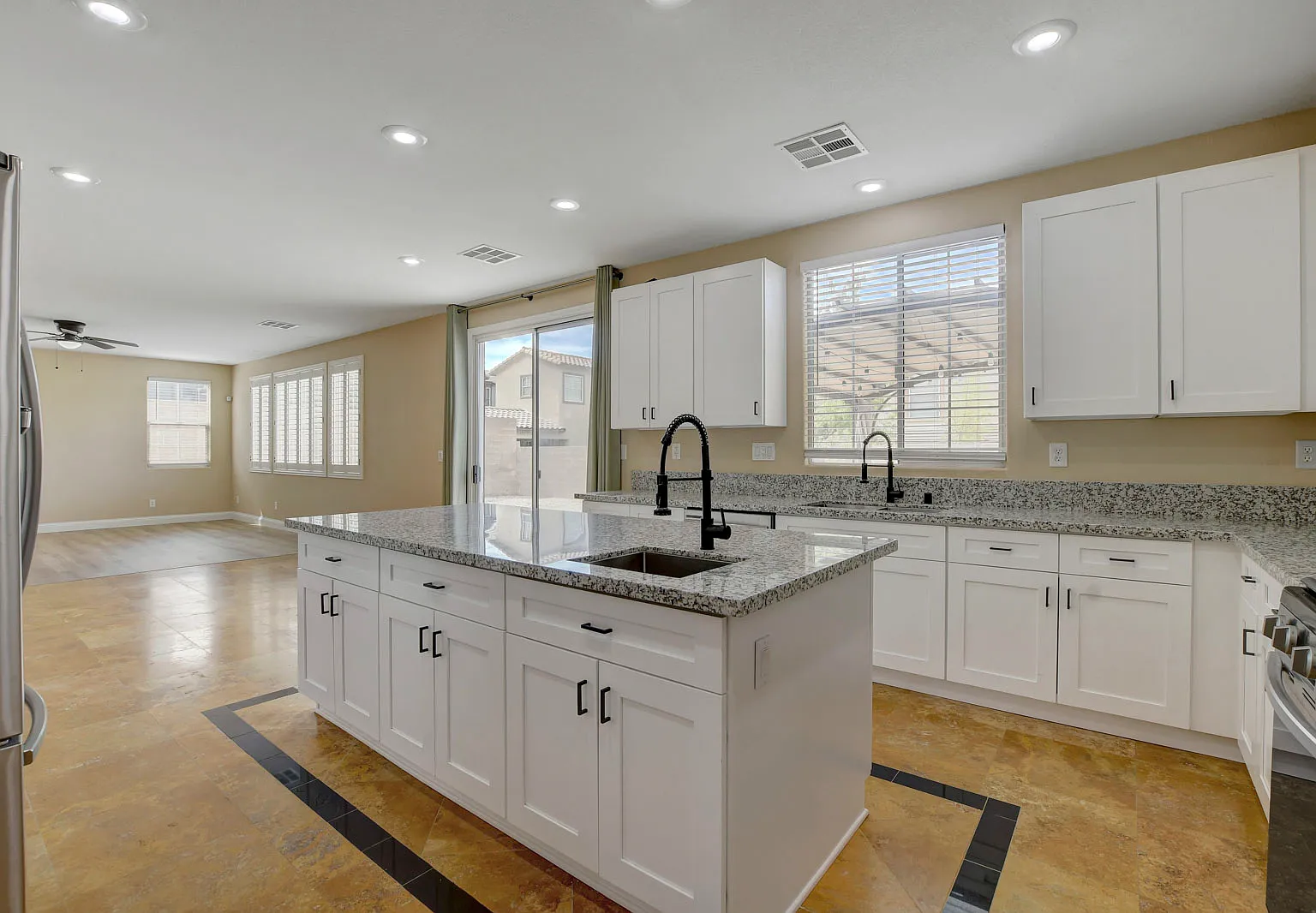 5 bed, 3783 sqft, $3,295 — Photo 1