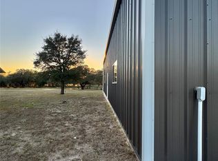 2636 E Fm 532, Schulenburg, TX 78956