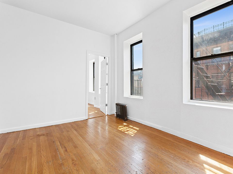 2nd image of 160 Rivington St #5