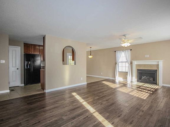 5th image of 7820 Princeton Falls Ln