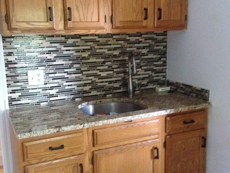 118 Doremus Ave #C — Photo 3