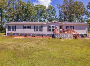 3275 Rock Springs Rd, Wildersville, TN 38388