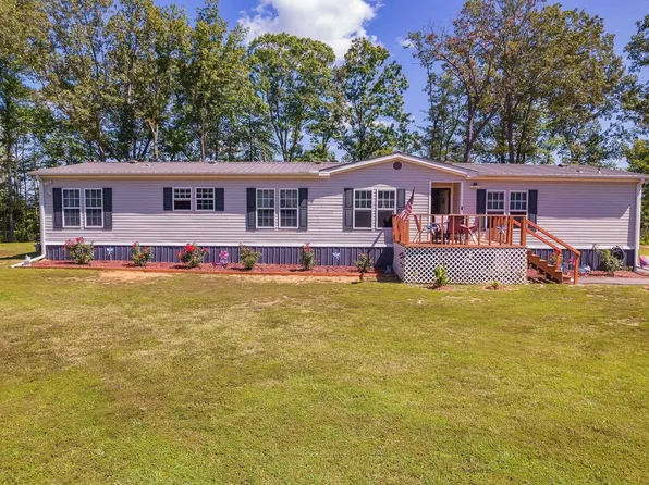3275 Rock Springs Rd, Wildersville, TN 38388