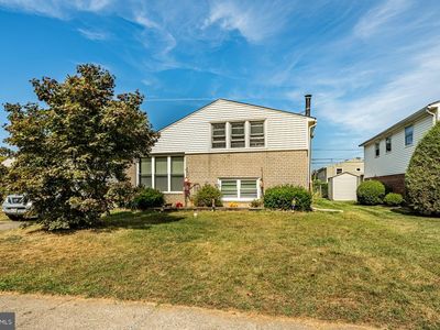 809 Hawthorne Ave, Secane, PA, 19018