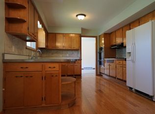 2911 E State St, Rockford, IL