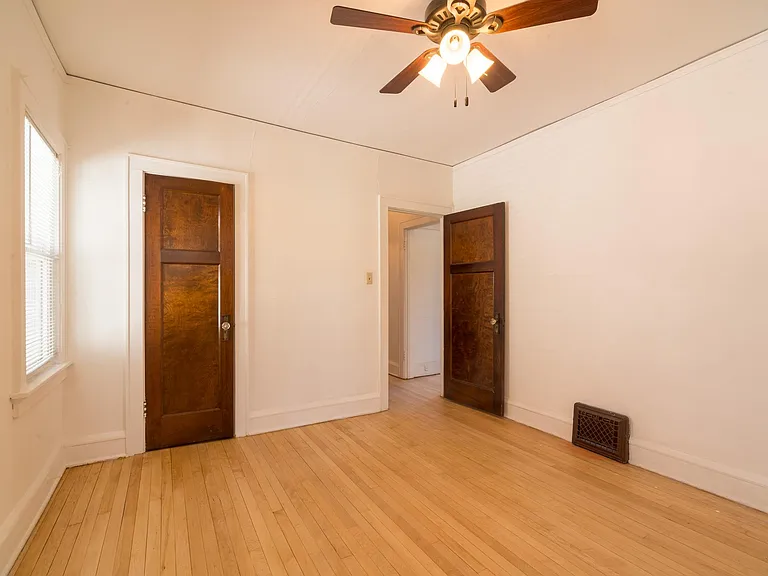 2372 N Bremen St — Photo 19