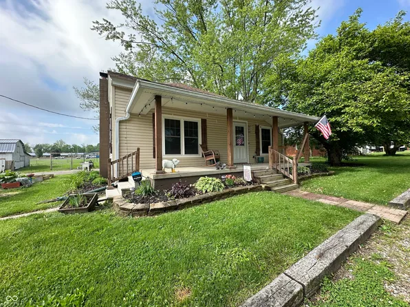 202 W Vine St, Bainbridge, IN 46105