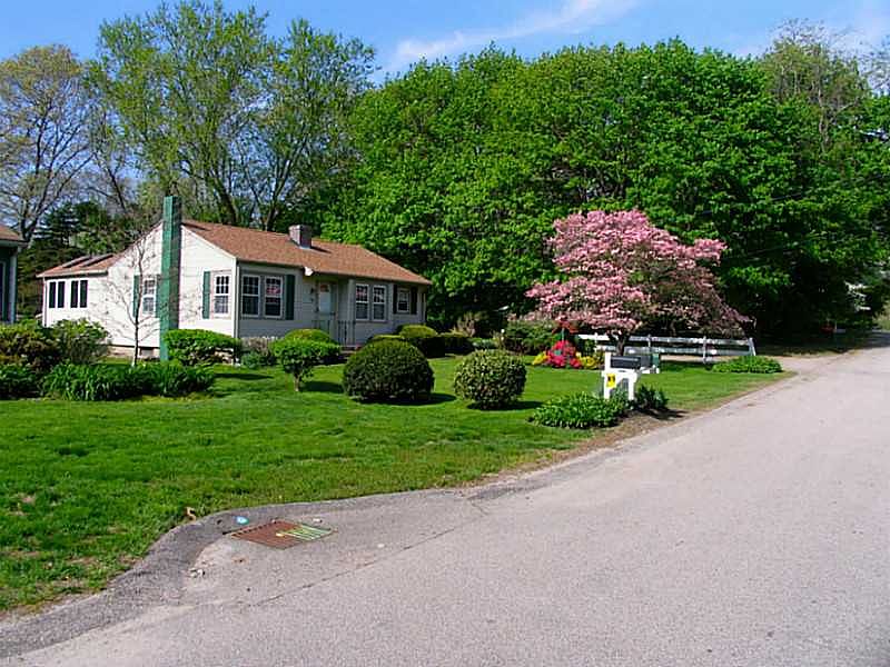 2nd image of 144 Winterberry Rd