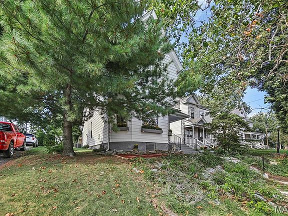 4th image of 408 Bluff St