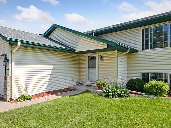 2nd image of 860 Marigold Dr