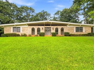 103 Club Ct, Stockbridge, GA 30281