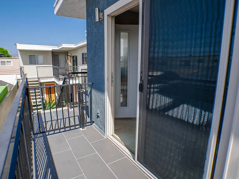 4640 Bancroft St — Photo 21