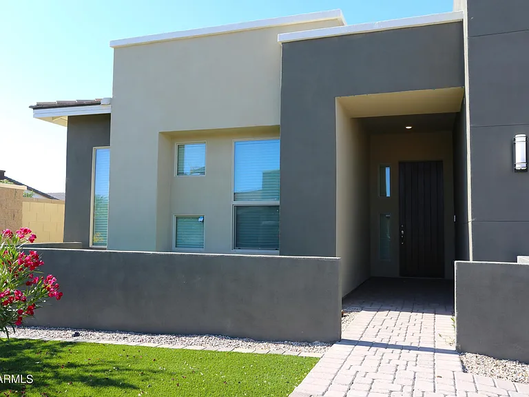 1201 E Cherrywood Pl — Photo 5