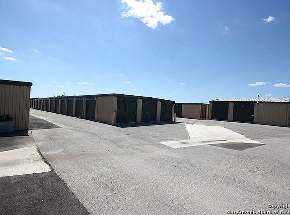 5th image of 6848 Us Highway 181 S
