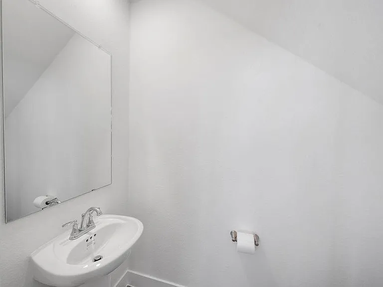 12762 Grayson County Dr — Photo 10