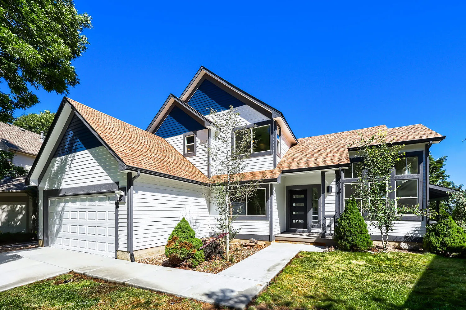 2509 Ravenwood Ln — Photo 2