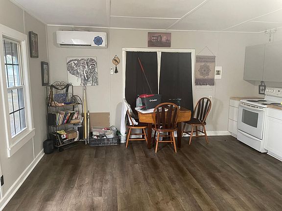 4th image of 1709 E 50th St