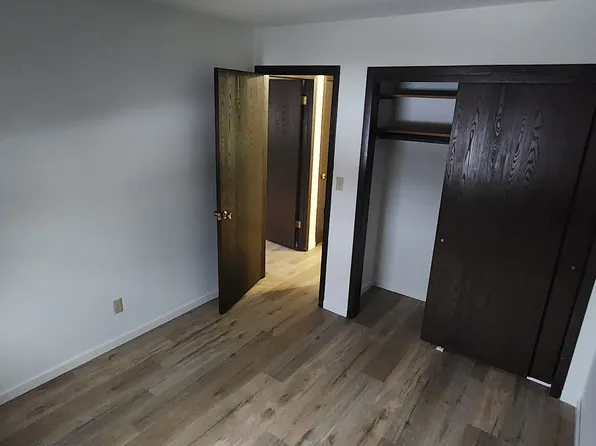 8101 W Tripoli Ave #8101, Milwaukee, WI 53220