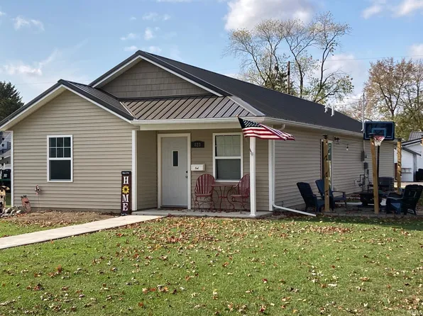 823 Walnut St, Decatur, IN 46733