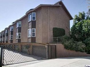 279 N Holliston Ave APT 1, Pasadena, CA 91106